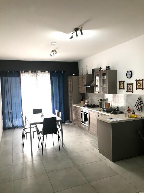 Luqa Apartment - 5 Mins From Airport المظهر الخارجي الصورة
